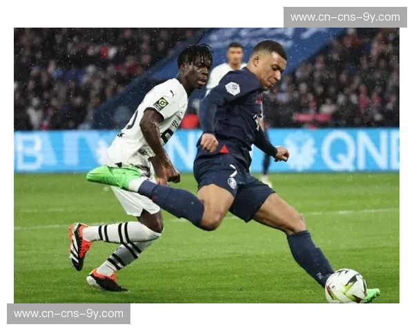 巴黎FC伊兰补时点球绝平马赛，主场上演两球落后顽强逆转